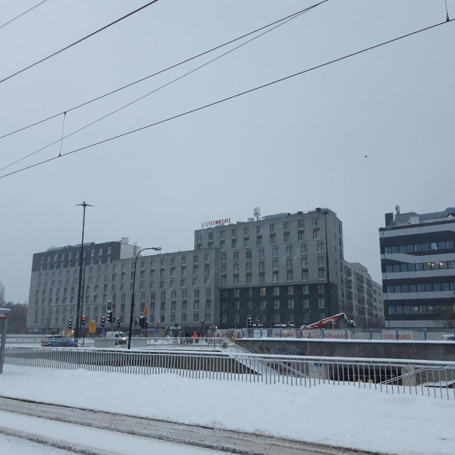 Yaroslav Apartments Warschau Buitenkant foto