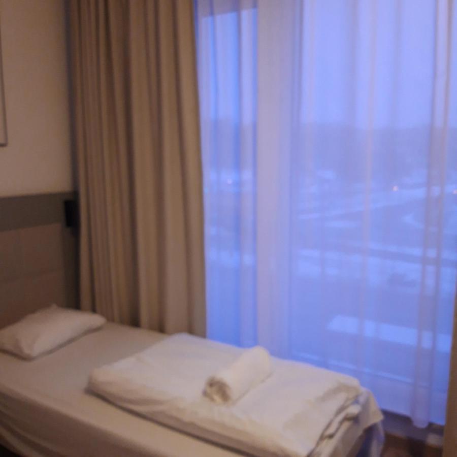 Yaroslav Apartments Warschau Buitenkant foto